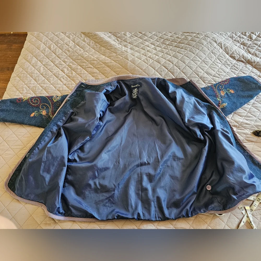 Denim & Co Embroidered Boho Floral Dark Blue Jacket with Button Closure Sz XL - Picture 9 of 9
